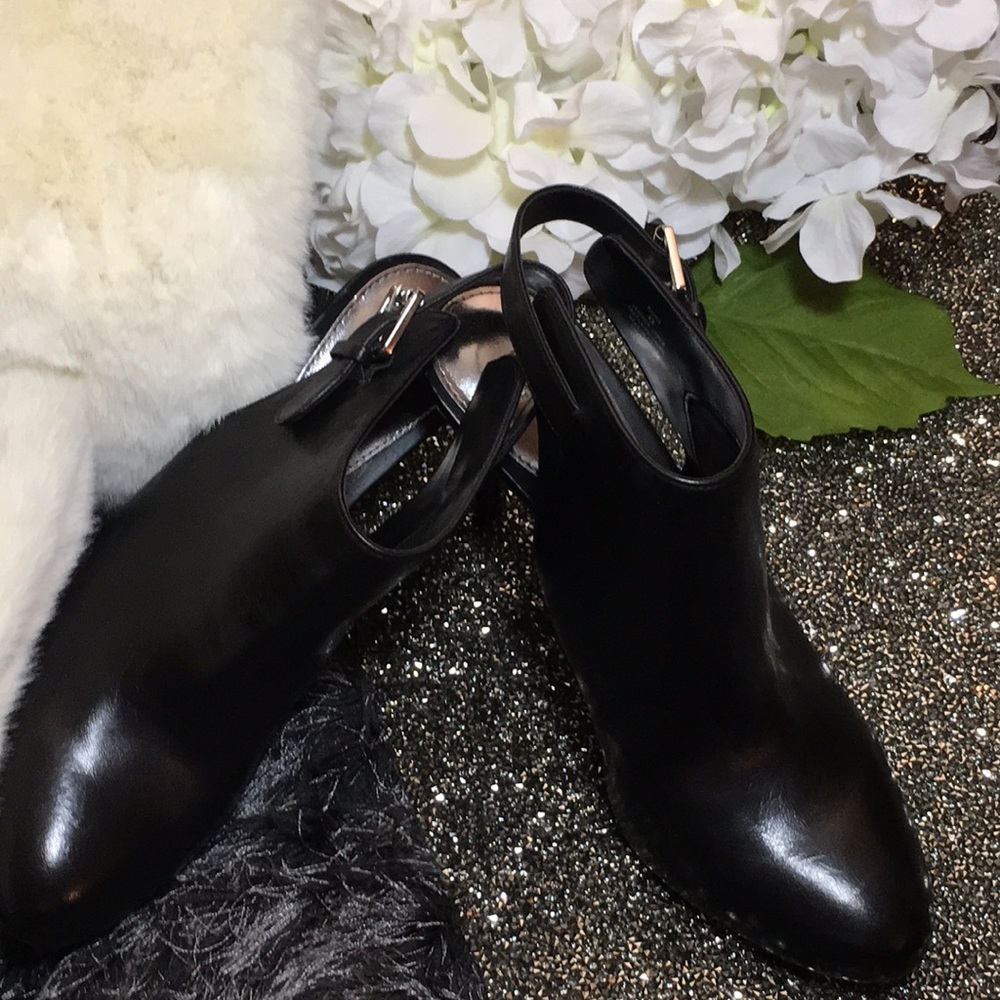Lauren Ralph Lauren Black Leather Booties